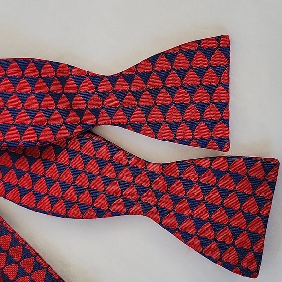 Ben Silver Cravate Red Blue Heart Adjustable Self Tie Bow Tie - Picture 3 of 8